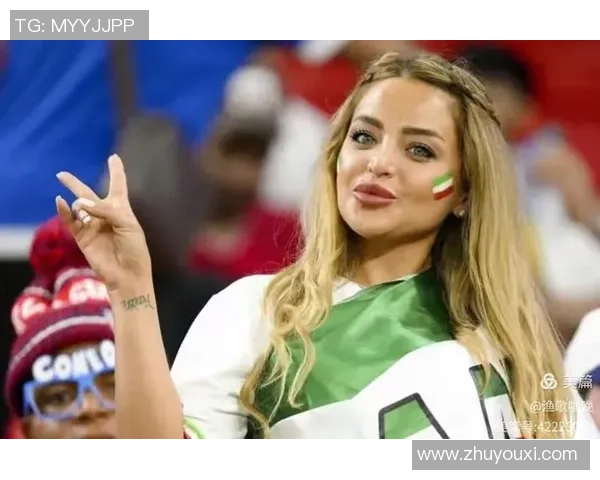 足球明星的可爱瞬间展现了他们不为人知的童真与魅力